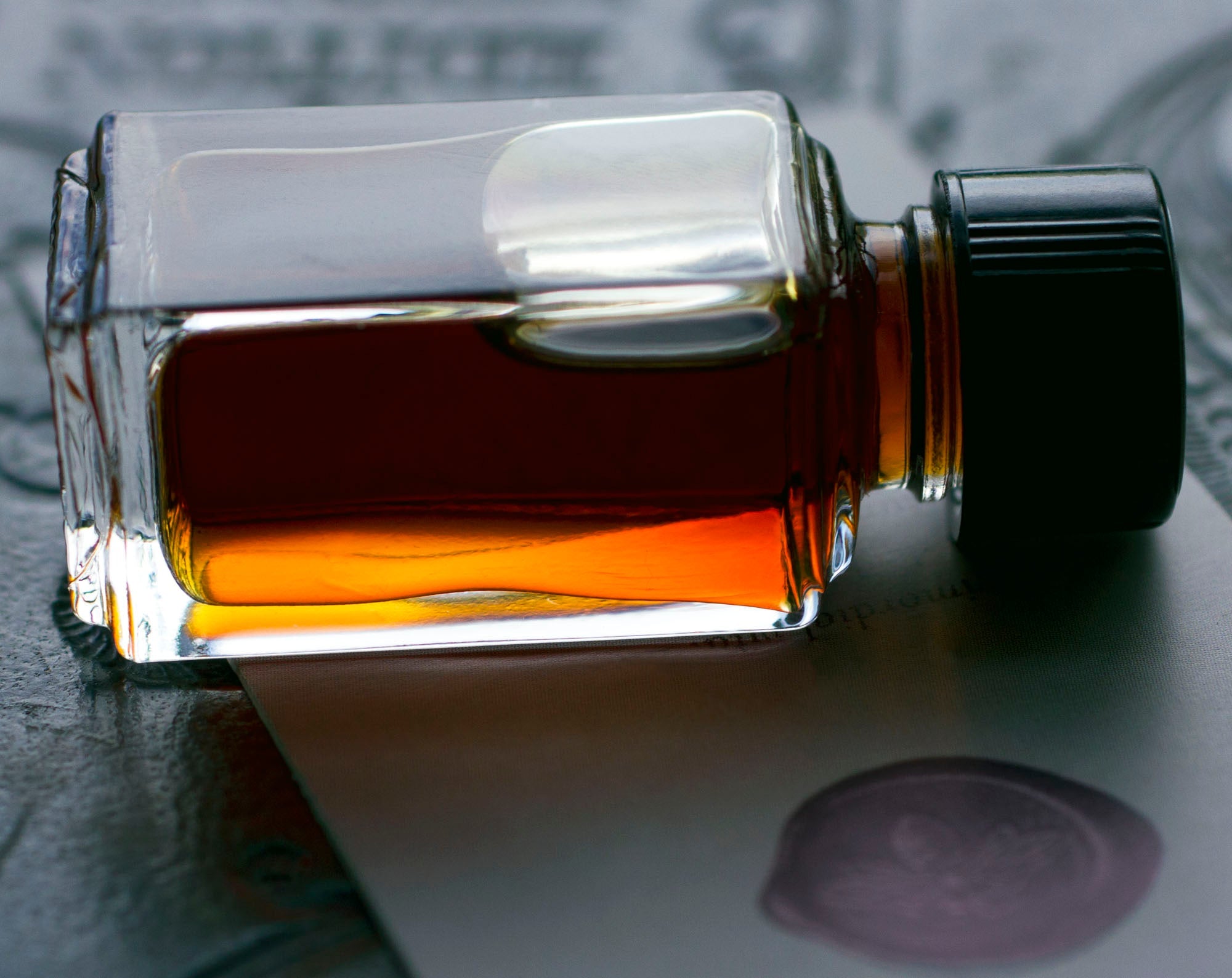 Chiaroscuro Natural Botanical Perfume 4.5 grams/mls