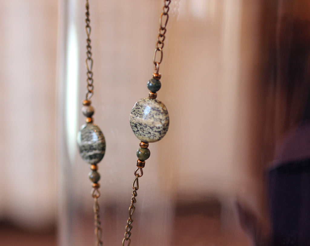 Locket Necklace with Solid Perfume. Diamond Pattern. Unique Chain with Moss Agate