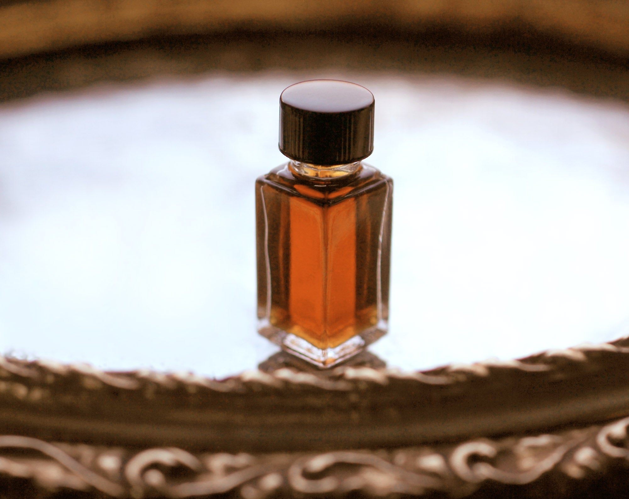 Custom Perfume Mini Session