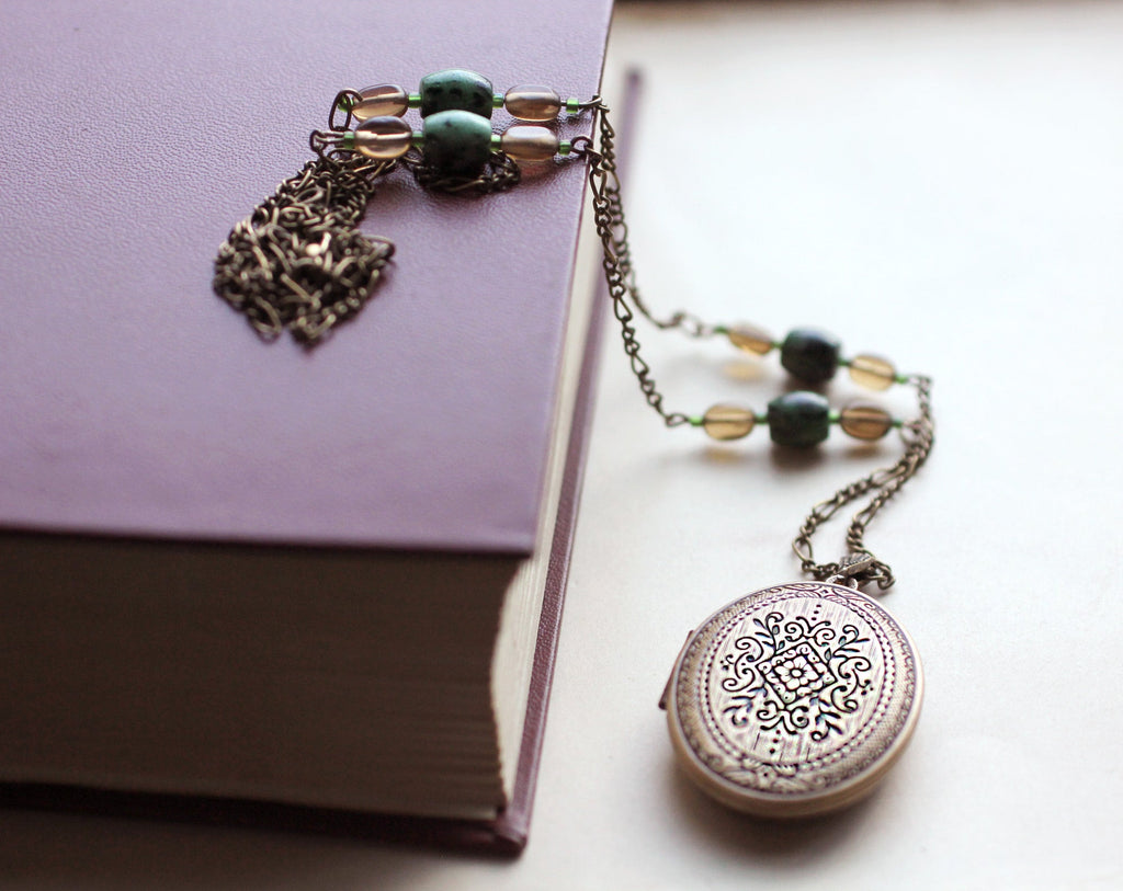 Locket Necklace with Solid Perfume. Diamond Pattern. Unique Chain with Ruby Zoisite
